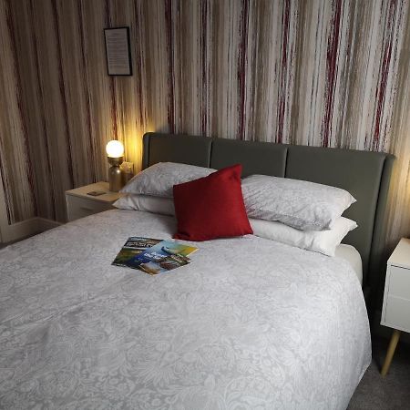 סקארבורו The Phoenix Guest House מראה חיצוני תמונה