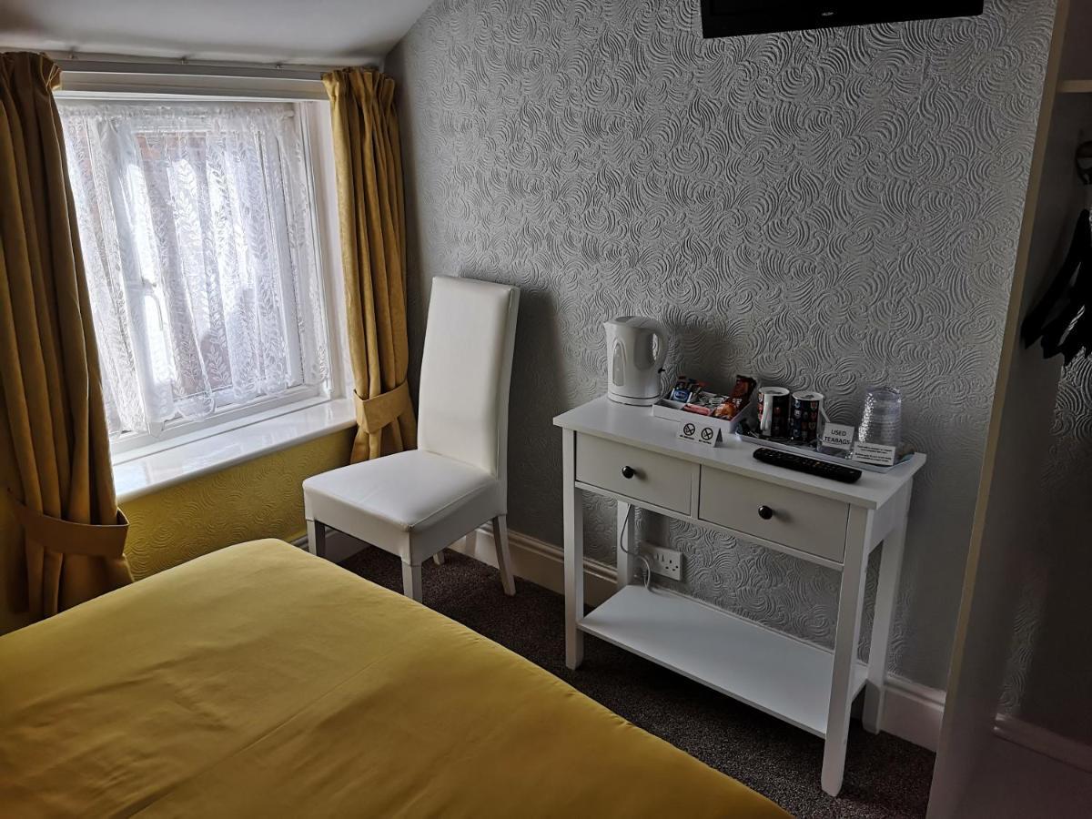 סקארבורו The Phoenix Guest House מראה חיצוני תמונה