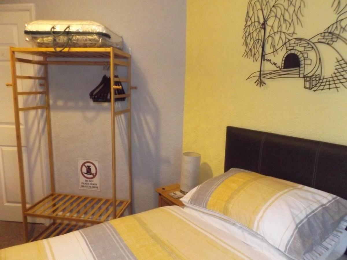סקארבורו The Phoenix Guest House מראה חיצוני תמונה