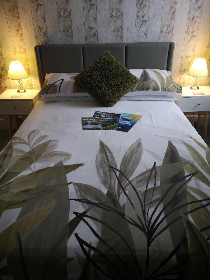 סקארבורו The Phoenix Guest House מראה חיצוני תמונה